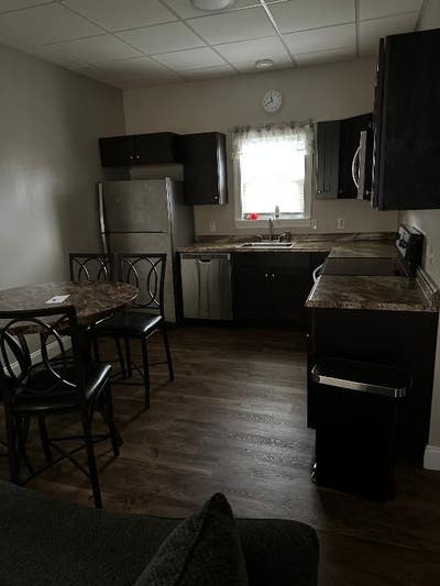 Great LocationFully Furnished  Main Photo