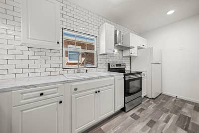 Private Apartment  Main Photo