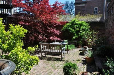 Spacious one BR in the heart of Mt Vernon Main Photo