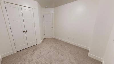 Private roomshared bathroom. Main Photo