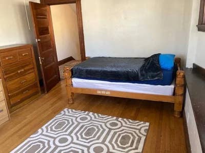 Bostonquiet and secure private furnished room. Main Photo