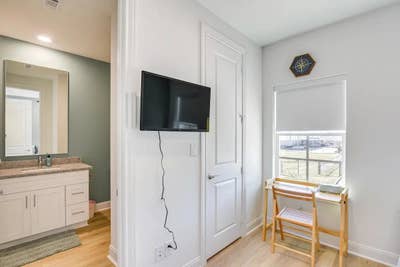 Modern Furnished Home Near Texas Medical Center | Main Photo