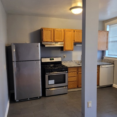 Excellent 1 Bedroom *Heat Included *Section 8 O.K. Main Photo