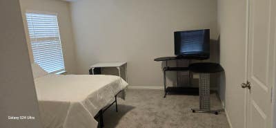 Upstairs Private Room_Utilities Included_$_Availa Main Photo