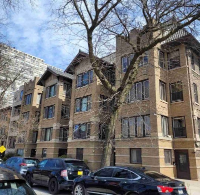 Excellent 1 Bedroom *Heat Included* Bronzeville Se Main Photo