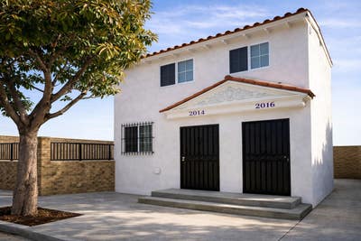 Experience comfortable and modern living in this  Main Photo