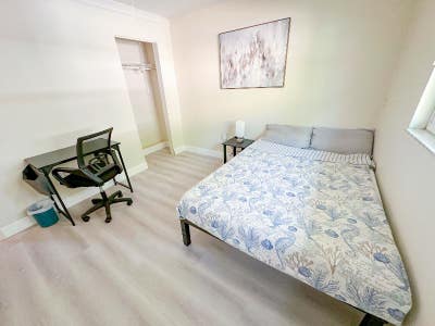 Room for Rent_Furnished_Full Private bathroom_$10 Main Photo