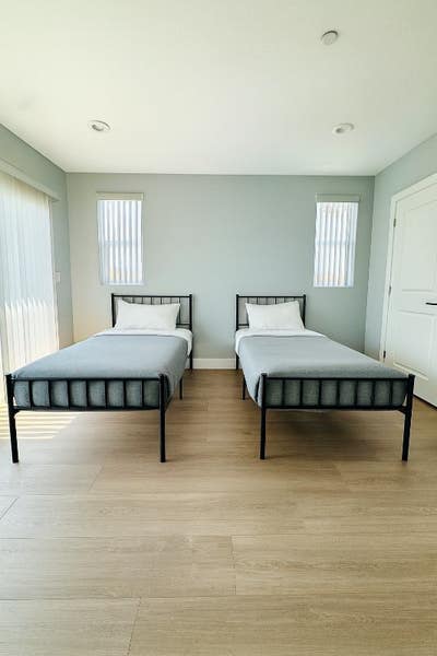 Welcome to Ostel | South Central — a modernmove_i Main Photo