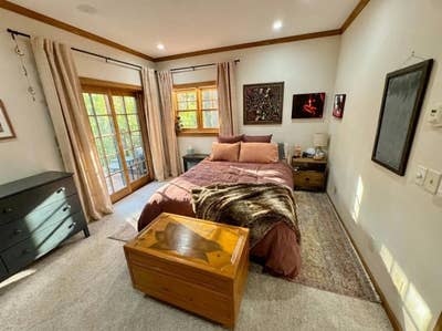 Shoreline rooms from $1,195 — 4,800 sf • 2 kitche Main Photo