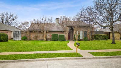 Move_In Ready Room with Roommates_Shared Lease Ho Main Photo
