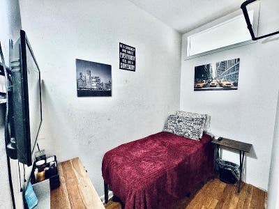 Super Cozy Room in Shared 3 Bedroom Apartment  Main Photo