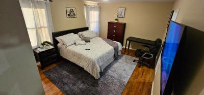 Luxurious Furnished Room For Rent_All Included  Main Photo