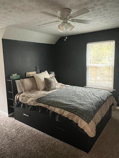 Tranquil Bedroom Just Outside the City Main Photo