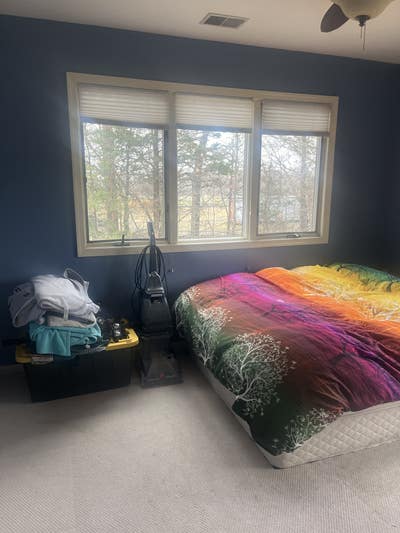 11x12 room Main Photo