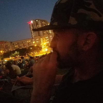 Room wanted in Houston Main Photo