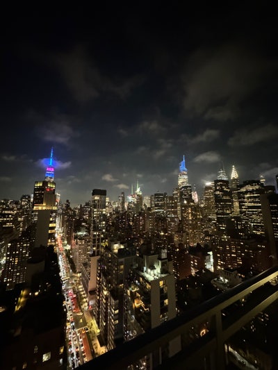 LARGE room available end April [sublet] Main Photo