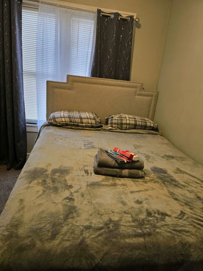 Historic 11521 Brush Building – Room for Rent Main Photo