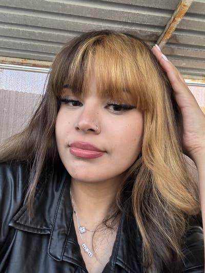 Female looking for a room in Orange CA now Main Photo