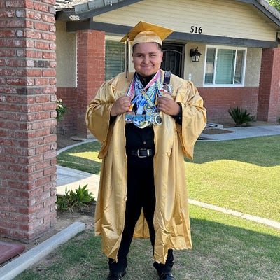 Woman looking for a room in Bakersfield now Bak... Main Photo