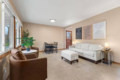 Completely Renovated Space in White Bear Lake!  Main Photo