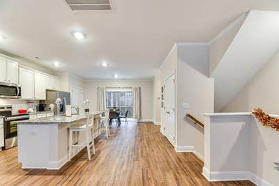 Live in Northeast Raleigh. Convenient to downtown  Main Photo