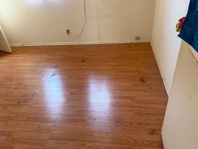 Lovely room in a beautiful, peaceful neighborhood! Main Photo