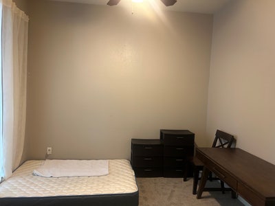 A room available for rent in McKinney Main Photo