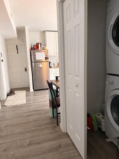 Looking for a Female Roommate 🏡 Main Photo