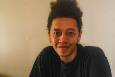 Professional Male seeks a small or large room Main Photo