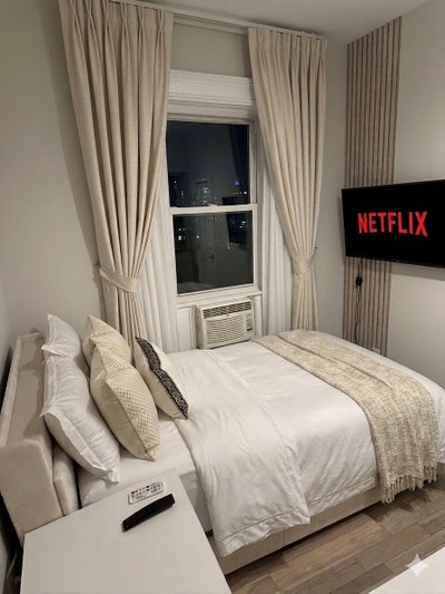 Cozy Furnished Room 15 minutes to Manhattan Main Photo