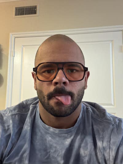 Engineer looking for a room in Irvine Ca Main Photo
