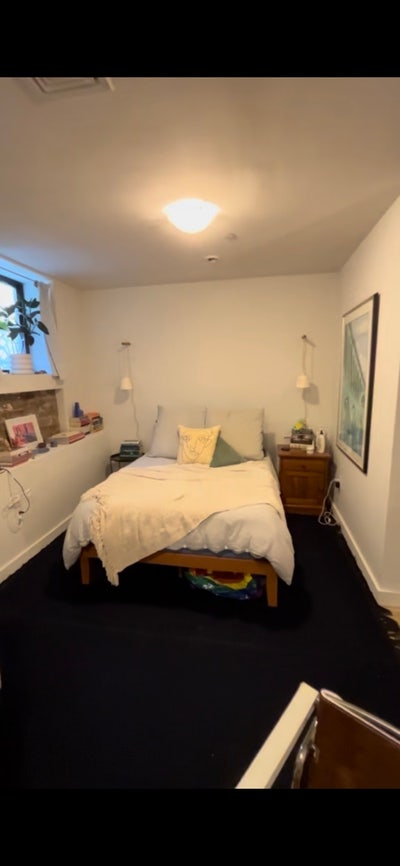 Large room in 2 bedroom available July 1 Main Photo