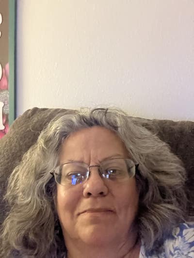 Woman looking for a room in West LA May 1 Main Photo