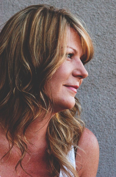 Responsible woman looking for Laguna Beach room Main Photo