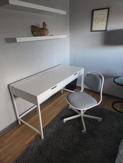 Single room in guest suite Main Photo