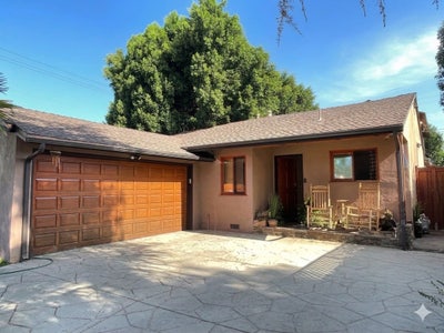 Woodland Hills Private Full Front House 2BR/1BATH Main Photo