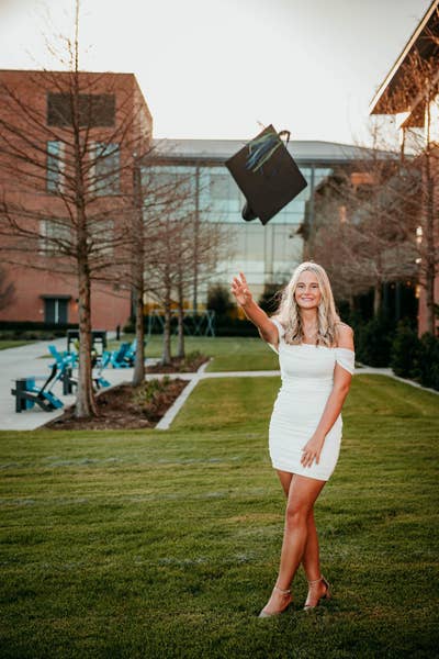 Room for Rent with own bathroom, female preferred Main Photo