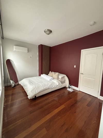 Bright & Spacious Room in NYC Shared Home  Main Photo