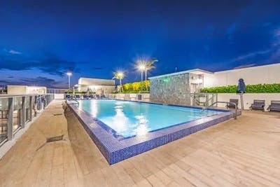 Furnished room available Main Photo