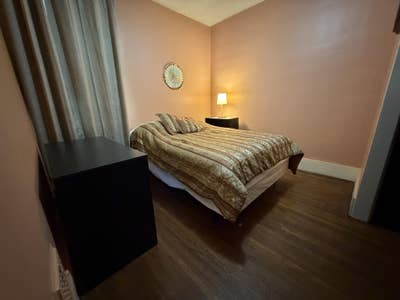 Cozy Room for rent in near Utica College Main Photo