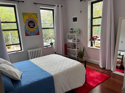 $1,600 – Large Furnished Room for Sublease in Asto Main Photo