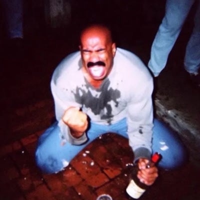 Female student looking for a room in San Rafael Main Photo