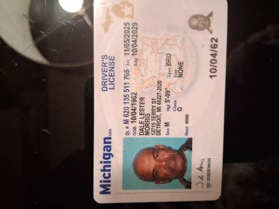 Room wanted in Detroit Main Photo