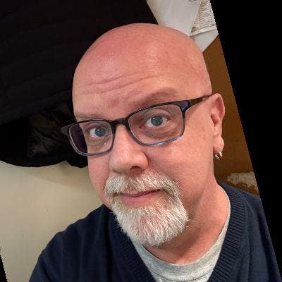 Professional Male seeks a large room Main Photo