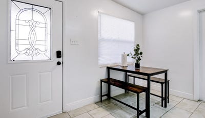 Homey & cozy Safety Harbor House with Dining area Main Photo