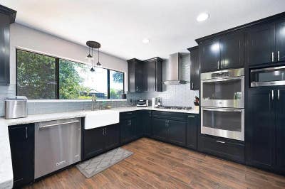 Female_friendly room for rent in updatedquietand  Main Photo