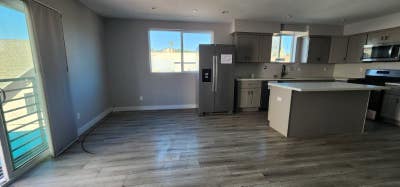 Los Angeles (Thai Town) Room for rent with privat Main Photo