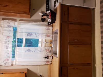 Furnished Beside Park Avail March Main Photo