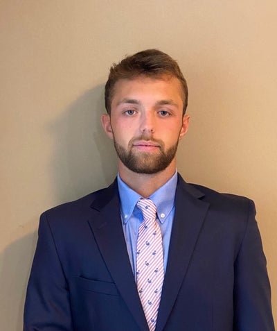 Newport Beach worker looking for a room Main Photo