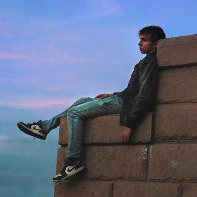 Responsible male looking for Santa Monica room Main Photo